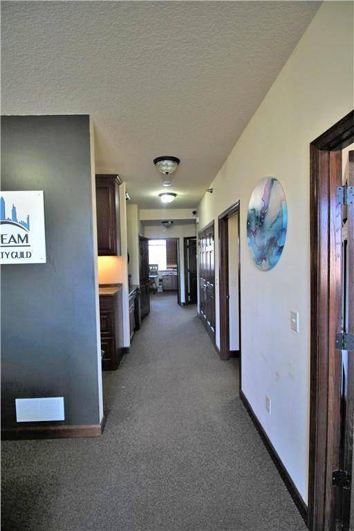 355 Commerce CT, Vadnais Heights, MN 55127