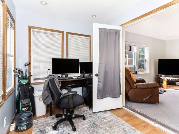 109 N William Street, Joliet, IL 60435