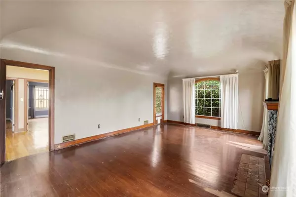 213 S 57th ST, Tacoma, WA 98408