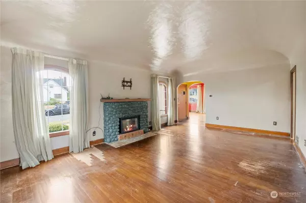 213 S 57th ST, Tacoma, WA 98408