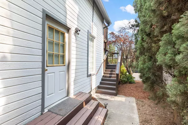 431-433 Lori Ln, Ashland, OR 97520