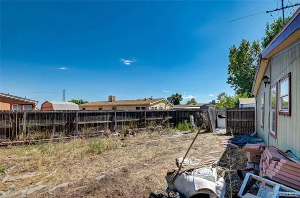 8450 Garfield WAY, Denver, CO 80229