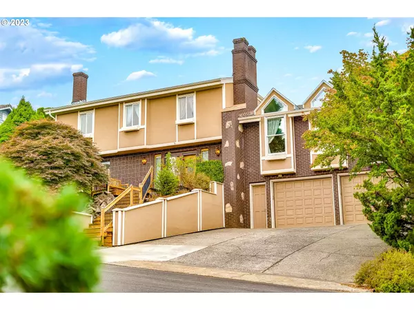 833 NW 24TH AVE, Camas, WA 98607