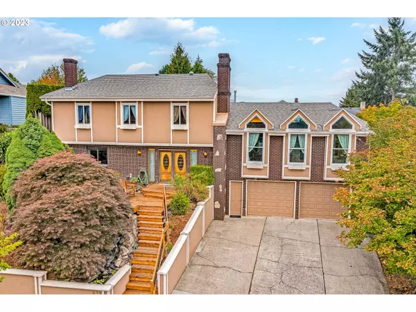 833 NW 24TH AVE, Camas, WA 98607