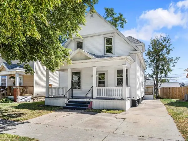 715 2nd Avenue SW, Cedar Rapids, IA 52404