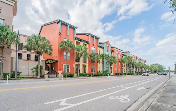 2402 W AZEELE ST #433, Tampa, FL 33609