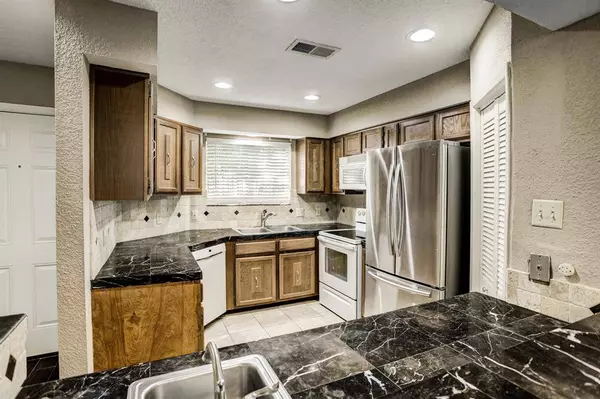 2501 Bering DR #7, Houston, TX 77057