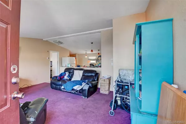 8450 Garfield WAY, Denver, CO 80229