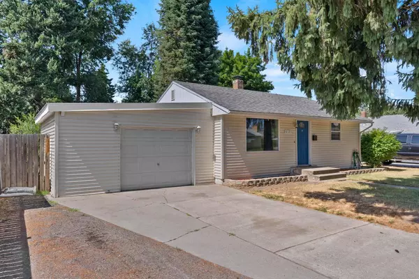 6121 N Belt St, Spokane, WA 99205