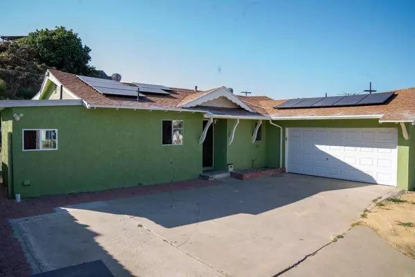 6284 Potomac St, San Diego, CA 92139