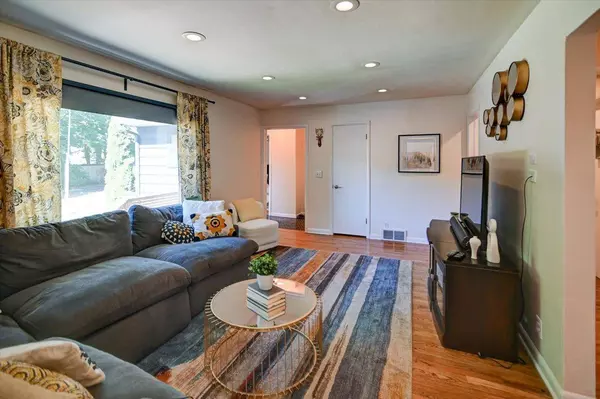 721 Glenway Street, Madison, WI 53711