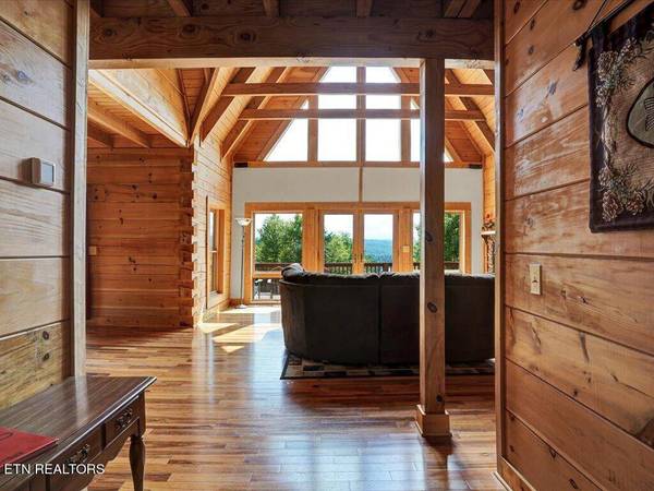 151 Patchwork LN, New Tazewell, TN 37825