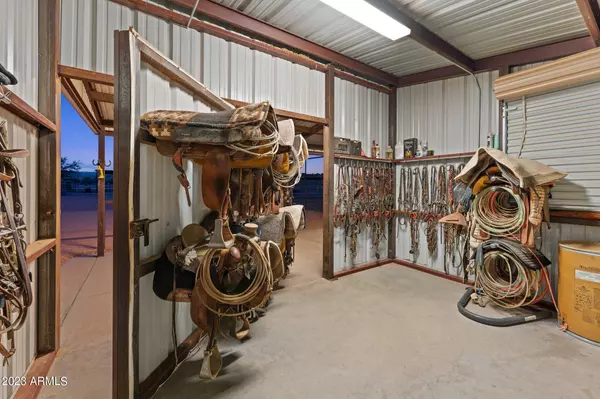 1490 W WHISKEY Way, Wickenburg, AZ 85390