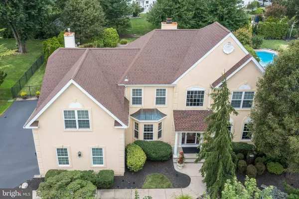 4 HIDDEN LAKE CT, Mount Laurel, NJ 08054