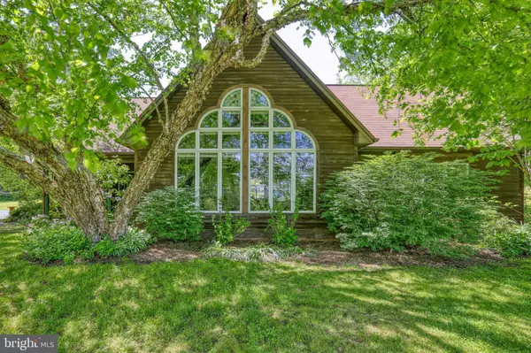 72 GREENING LIFE LN, Shermans Dale, PA 17090