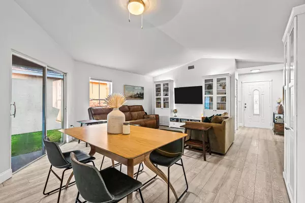 4170 SW 70th TER, Davie, FL 33314