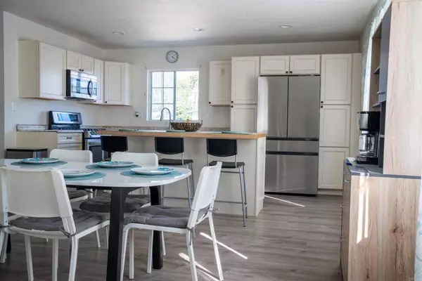 6284 Potomac St, San Diego, CA 92139