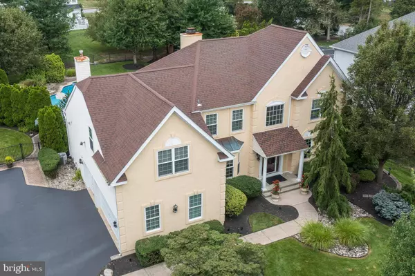 4 HIDDEN LAKE CT, Mount Laurel, NJ 08054