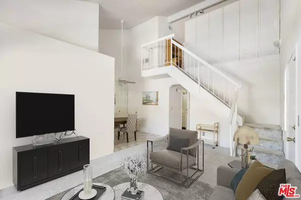 28011 Tiffany Ln #324, Santa Clarita, CA 91387