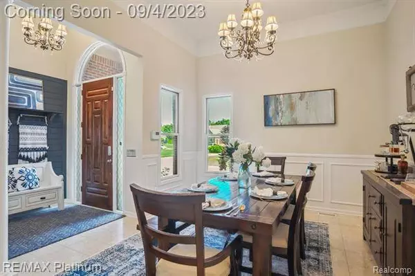 218 W AUBURN Trail, Brighton, MI 48114