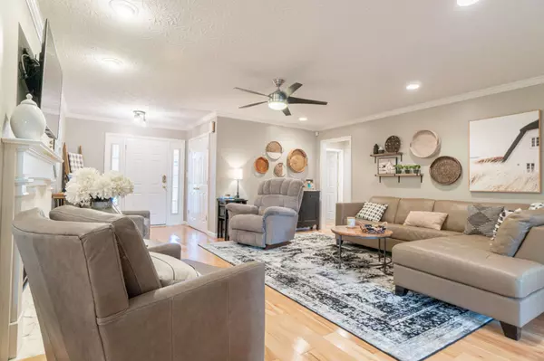 145 Putter Point Dr, Gallatin, TN 37066