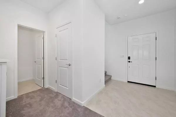 2017 Nokota WAY, Roseville, CA 95747