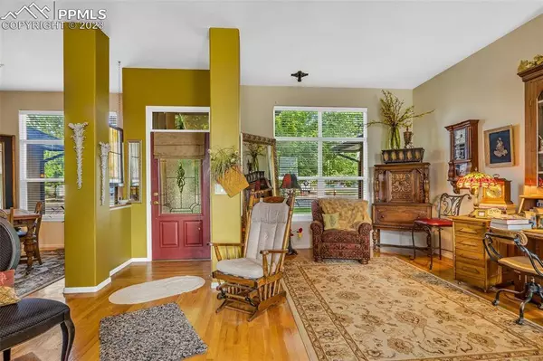 300 Riverview CT, Canon City, CO 81212