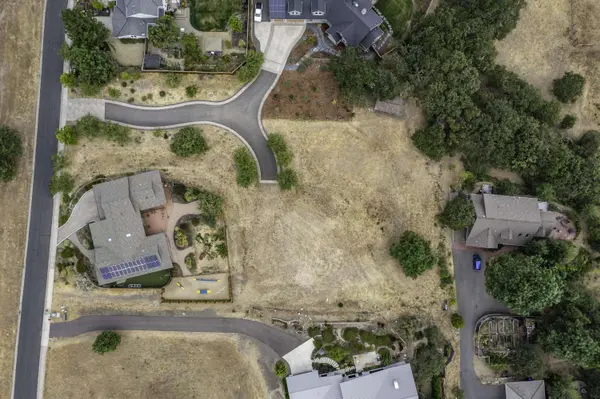 74 Westwood St, Ashland, OR 97520