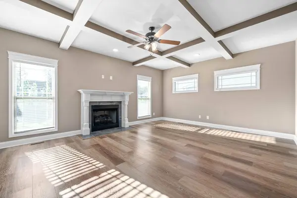 255 Crusaw Dr, Clarksville, TN 37043