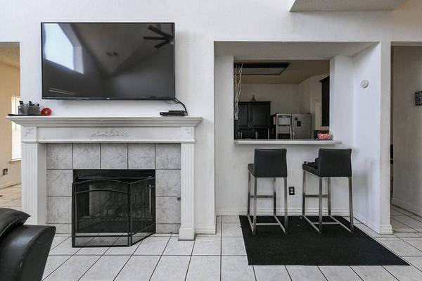 2103 Belton Drive, Arlington, TX 76018