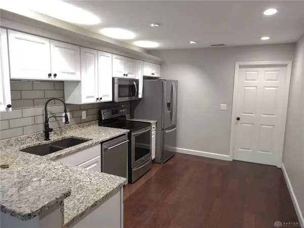 52 Villa Pointe Drive, Springboro, OH 45066