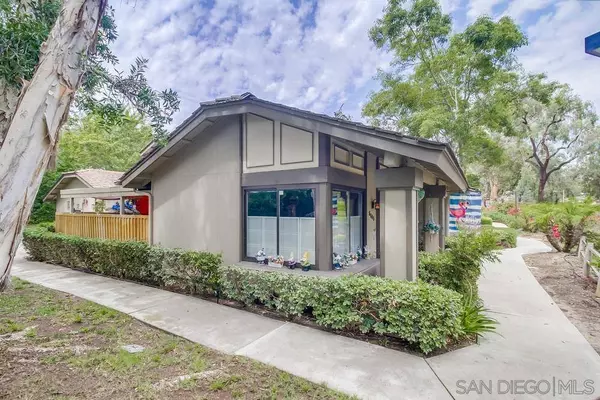 5405 Escarchosa Ln, San Diego, CA 92124
