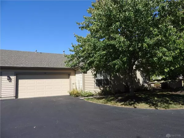 52 Villa Pointe Drive, Springboro, OH 45066