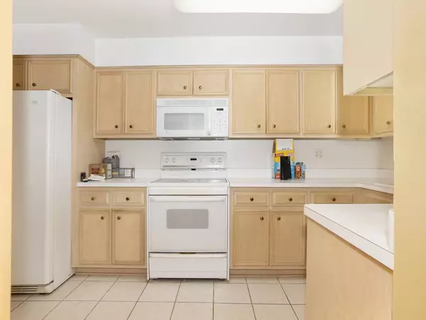 4220 Saratoga Avenue #315, Downers Grove, IL 60515