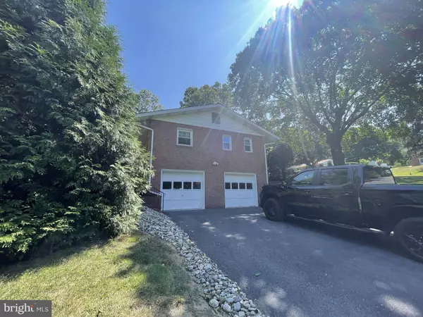 9001 OVERHILL DR, Ellicott City, MD 21042