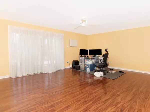 4220 Saratoga AVE #315, Downers Grove, IL 60515