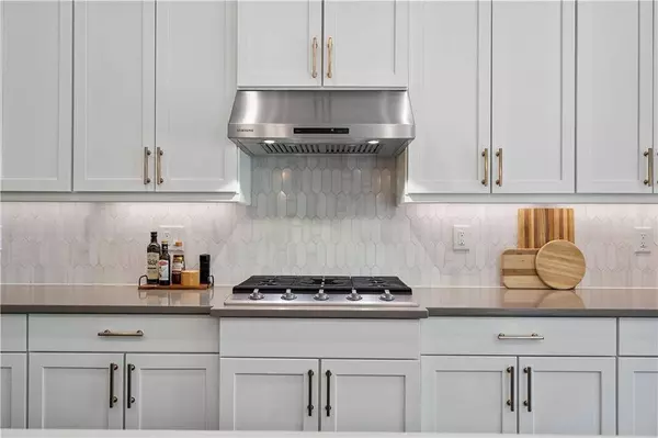 620 Willow Oak WAY, Roswell, GA 30076