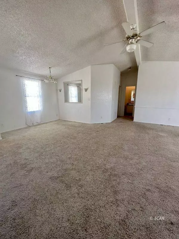 727 Hayland DR, Spring Creek, NV 89815