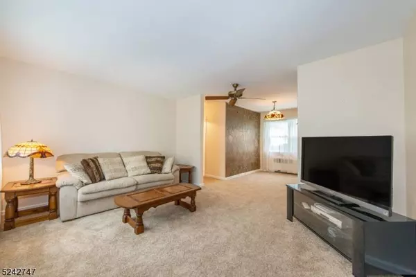 96 Dyer Ave, Clifton City, NJ 07014