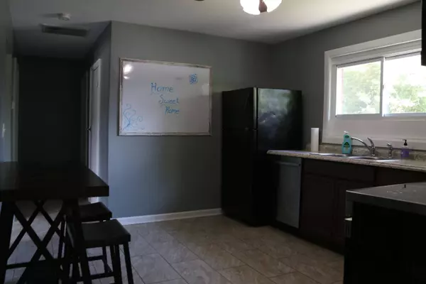 2 Ridge View Avenue, Florence, KY 41042