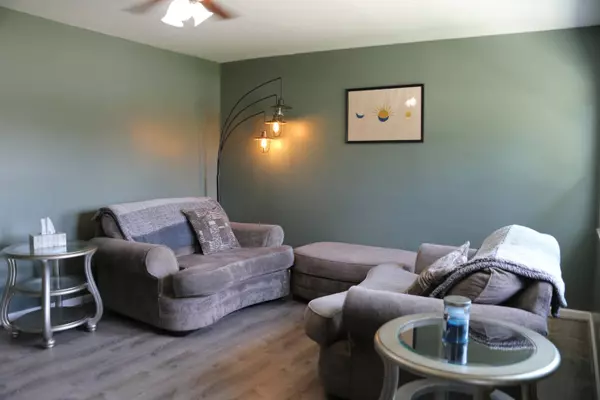 2 Ridge View Avenue, Florence, KY 41042