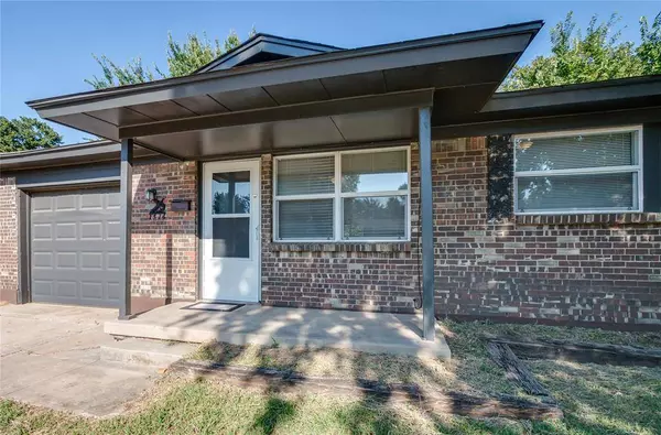 1516 MCGREGOR Drive, Midwest City, OK 73110