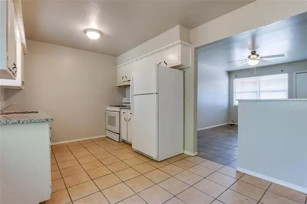 1516 MCGREGOR Drive, Midwest City, OK 73110