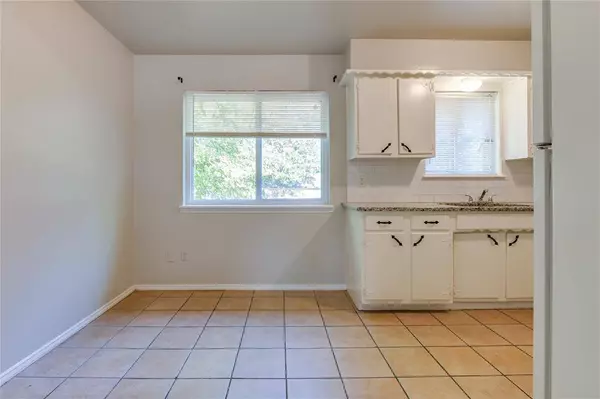 1516 MCGREGOR Drive, Midwest City, OK 73110