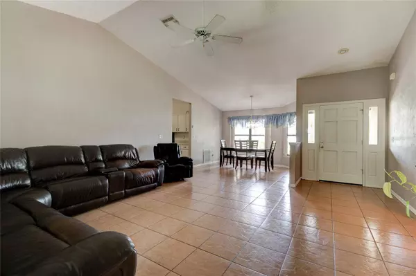 118 SEA HAWK DR, Daytona Beach, FL 32119