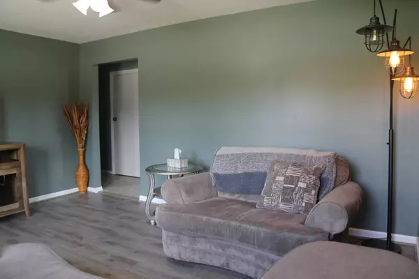 2 Ridge View Avenue, Florence, KY 41042