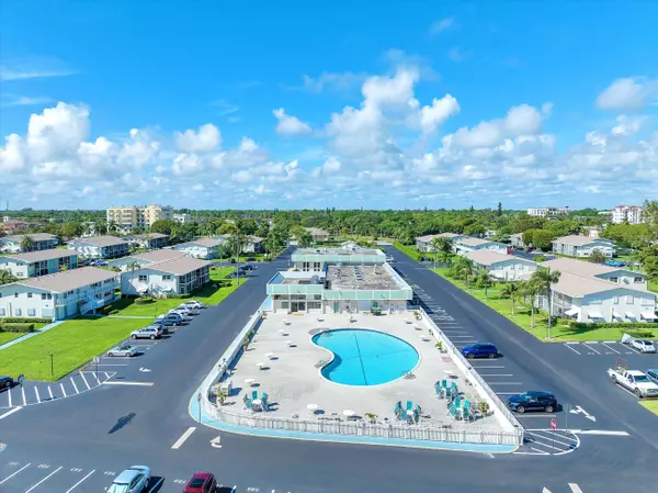 660 W Horizons 201, Boynton Beach, FL 33435