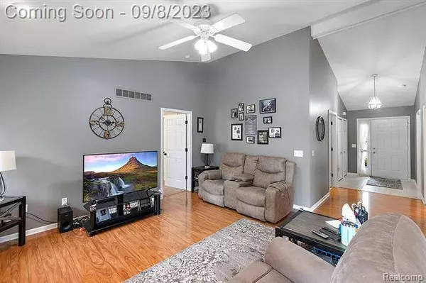 12540 Noonan Court, Utica, MI 48315