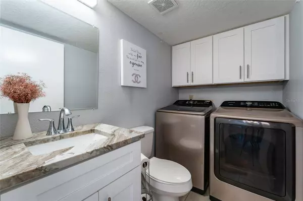 5287 CYPRESS CT #724, Orlando, FL 32811