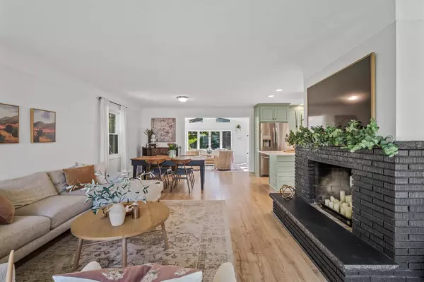 4447 Victoria ST N, Shoreview, MN 55126